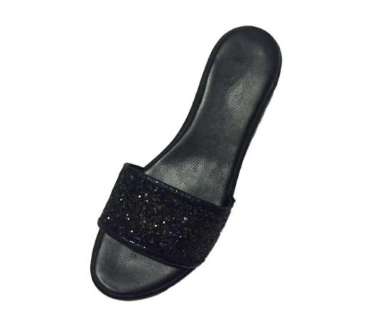 آشنایی با فرایند تولید دمپایی زنانه 