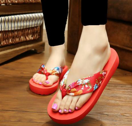 تامین کنندگان دمپایی صادراتی رنگی با تخفیف بی نظیر 