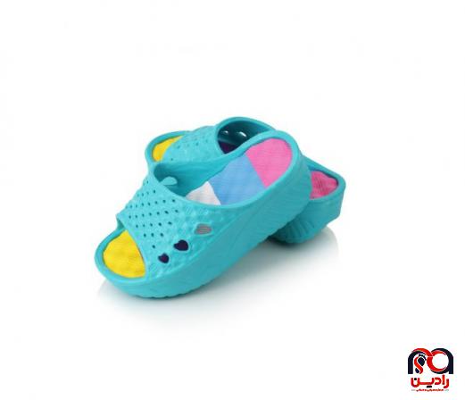 نکات مهم هنگام خرید دمپایی پلاستیکی بچگانه