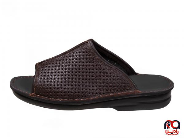 شرکت توزیع دمپایی چرم با قیمت استثنایی 