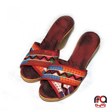 معرفی انواع دمپایی سنتی زنانه